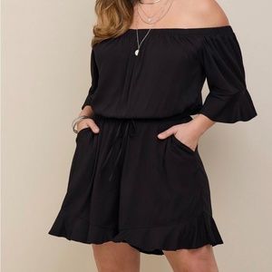Torrid ruffle romper, size 2 NWT
